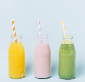 5 smoothies rigolos à réaliser avec vos enfants !