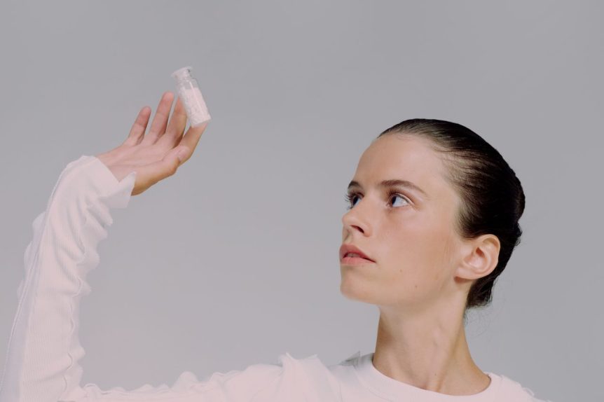 Rééquilibrer ses hormones avec des compléments pour femme